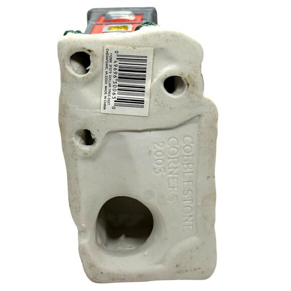 Cobblestone Corners 2003 Fire Station Christmas Village Light-Up Display - Picture 6 of 9